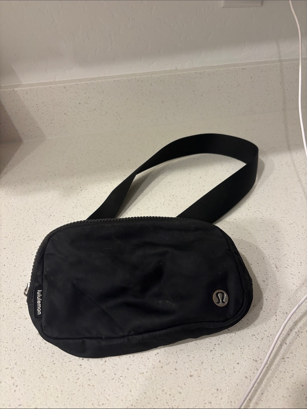 lulu belt bag<3